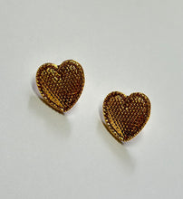 Load image into Gallery viewer, Heart earrings
